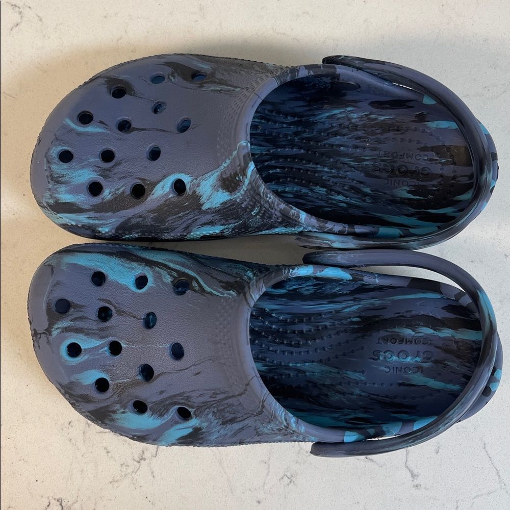 KIDS' CROCS LITTLE KID CLASSIC MARBLED 2 CLOGS Blue Swirl Clog Shoes Size 13 - Picture 8 of 17